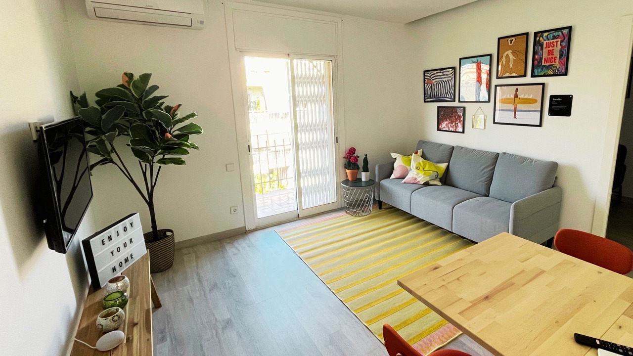 Photo of Livingroom in Provencals del Poblenou