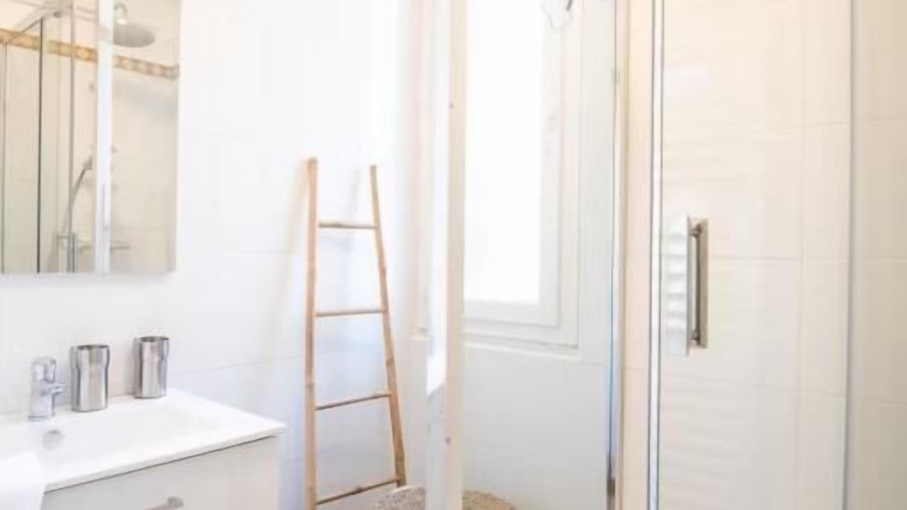Photo of Bathroom in Tours