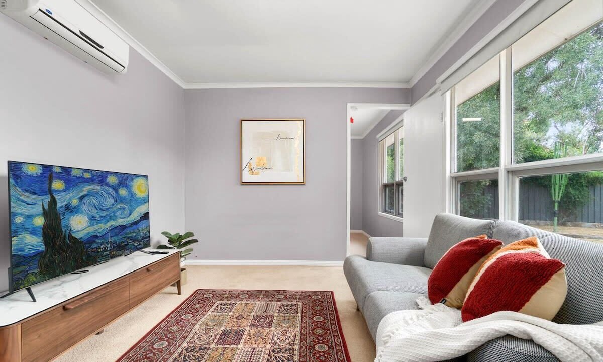 Photo of Livingroom in Bellevue Heights