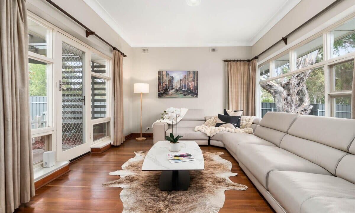 Photo of Livingroom in Bellevue Heights