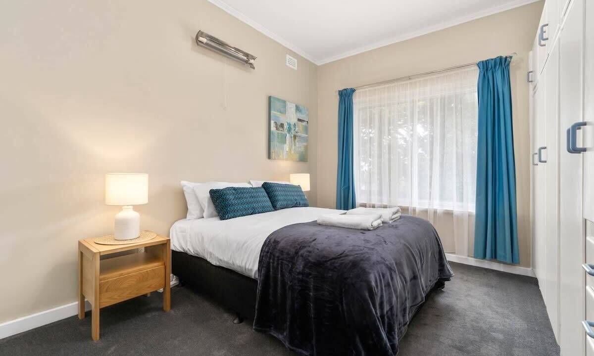 Photo of Bedroom in Bellevue Heights