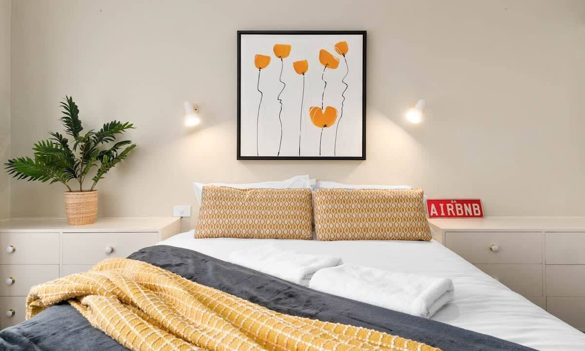 Photo of Bedroom in Bellevue Heights