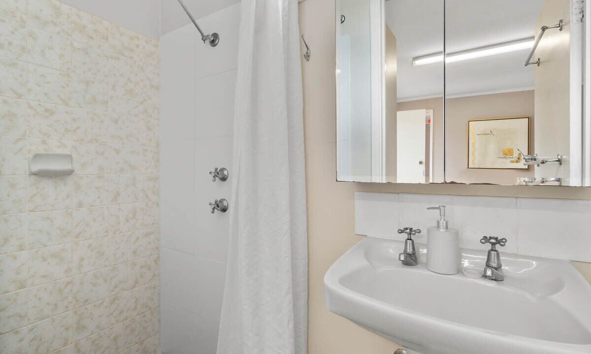 Photo of Bathroom in Bellevue Heights