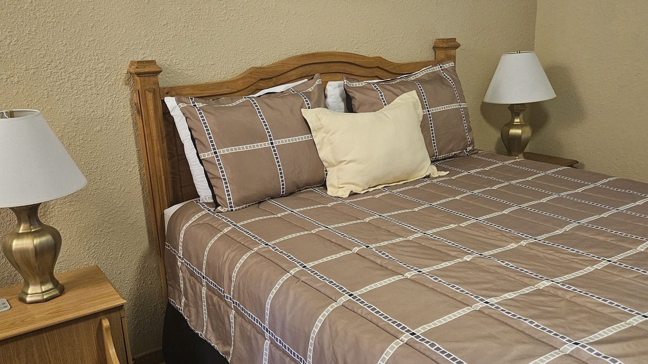 Photo of Bedroom in Silver Creek Village