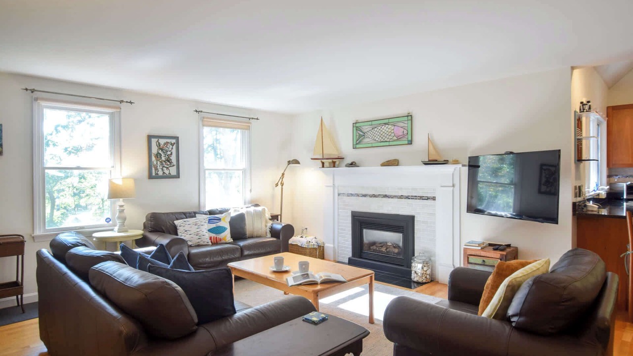 Photo of Livingroom in North Eastham