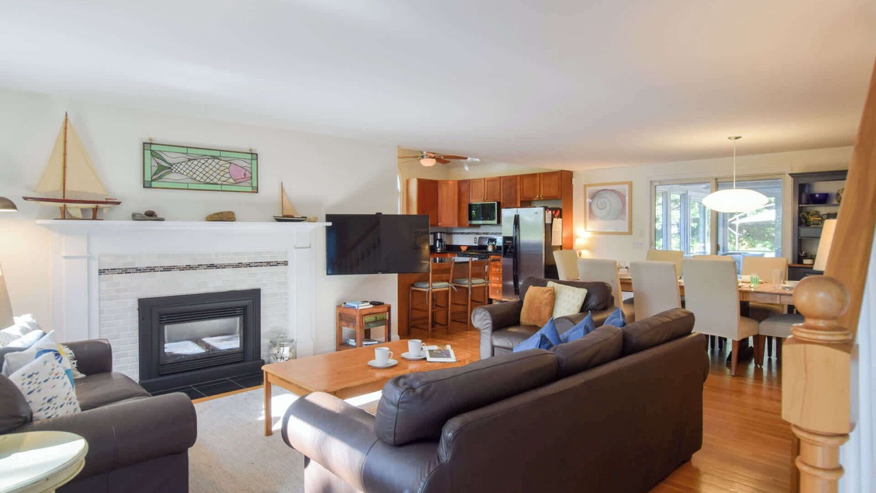 Photo of Livingroom in North Eastham