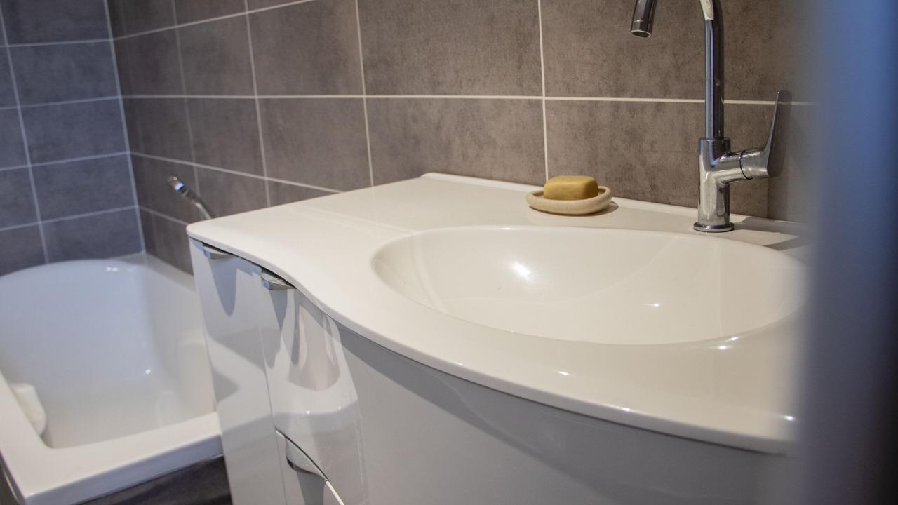 Photo of Bathroom in Menville