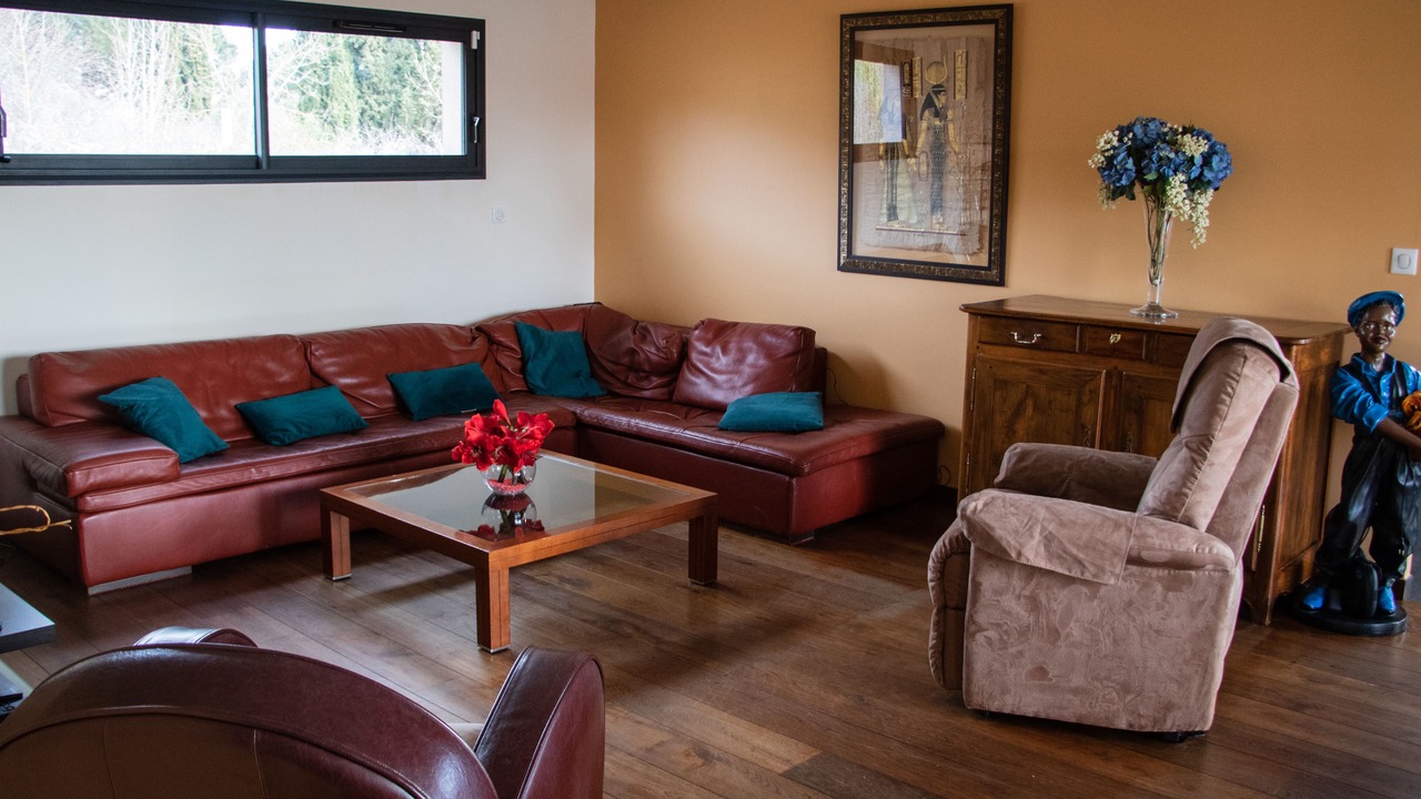 Photo of Livingroom in Menville