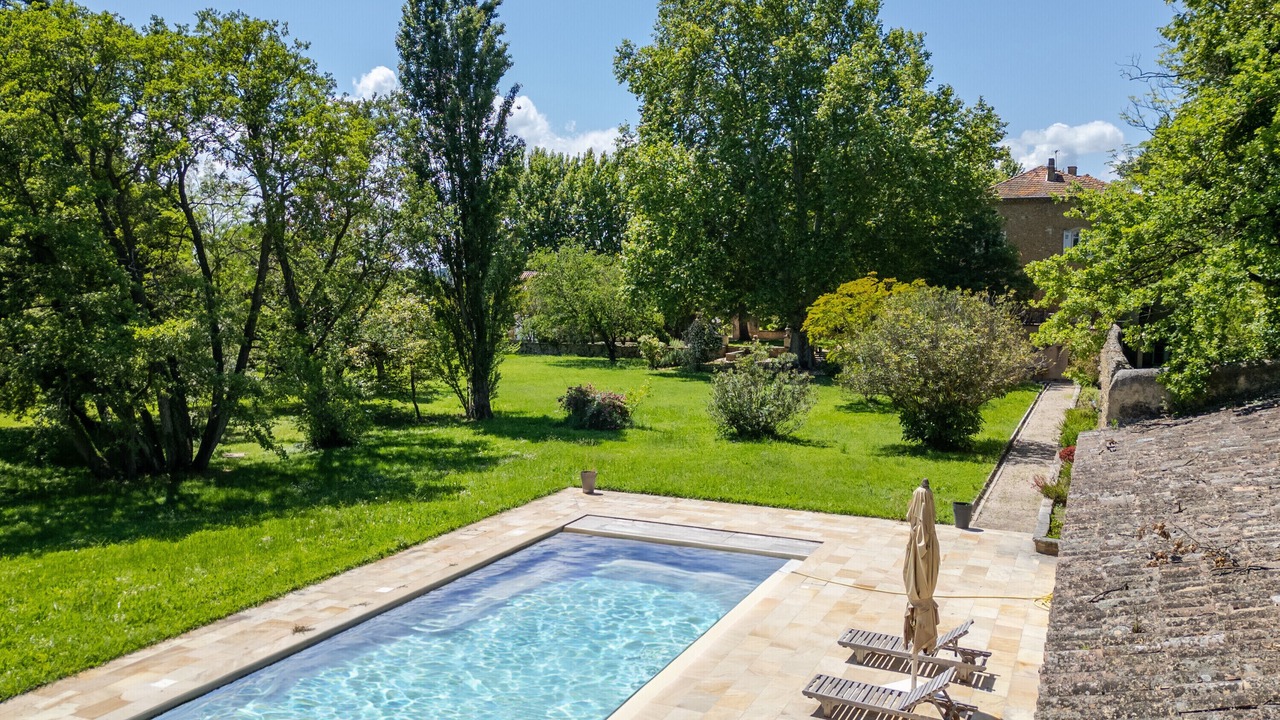 Photo of Outdoor in Orange