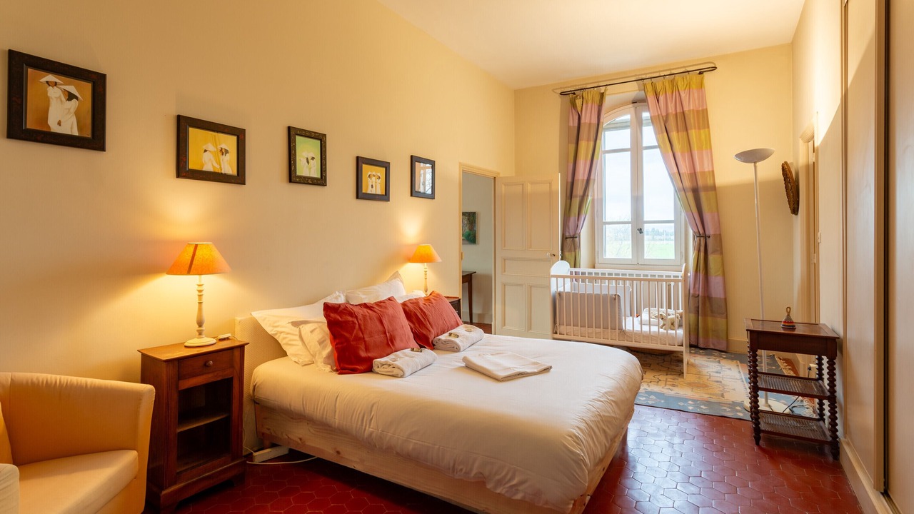 Photo of Bedroom in Orange