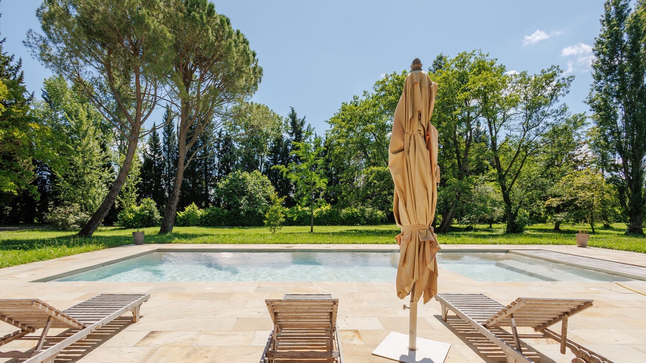 Photo of Outdoor in Orange