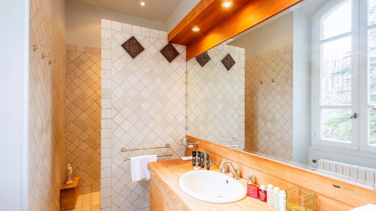 Photo of Bathroom in Orange