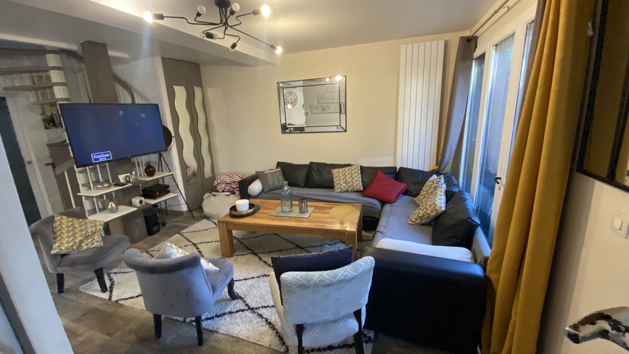 Photo of Livingroom in Carrieres-sur-Seine