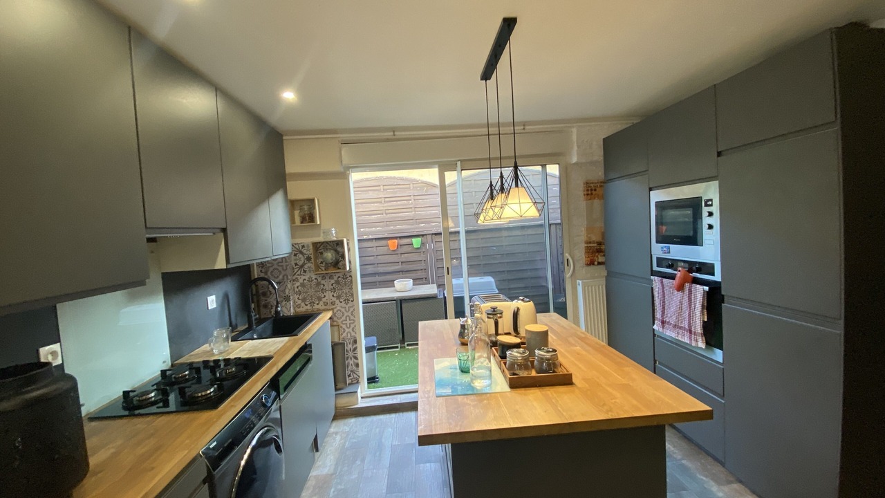 Photo of Kitchen in Carrieres-sur-Seine