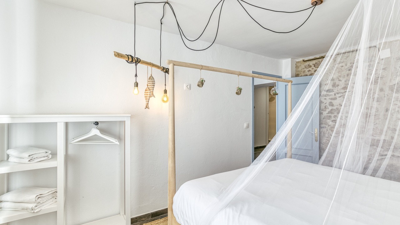 Photo of Bedroom in Llanca