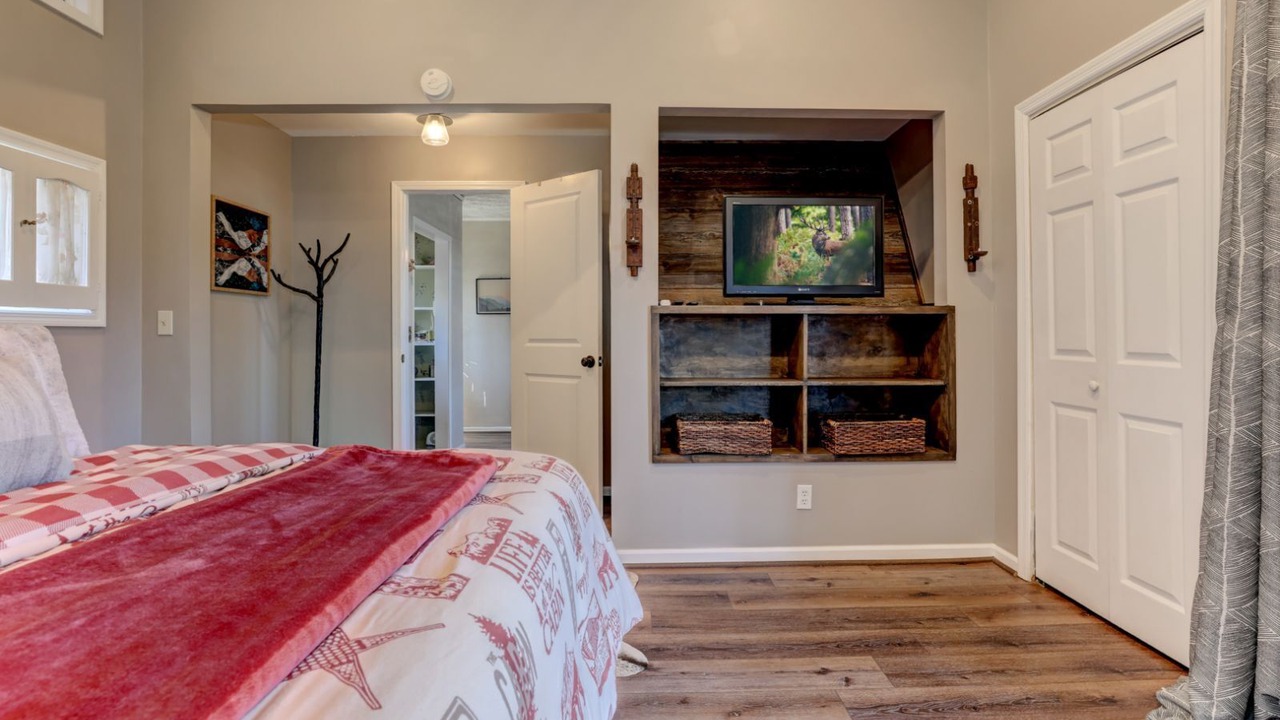 Photo of Bedroom in Tate