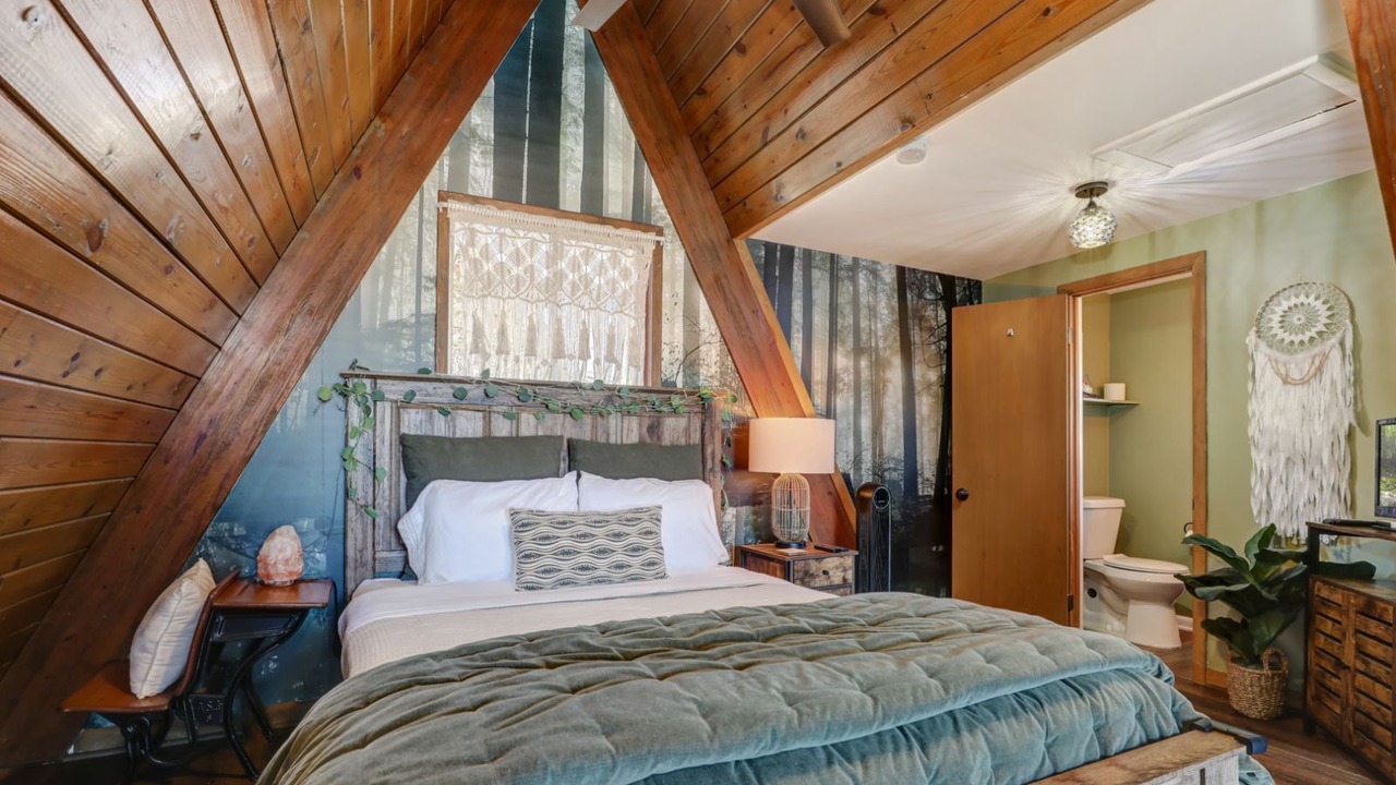 Photo of Bedroom in Tate