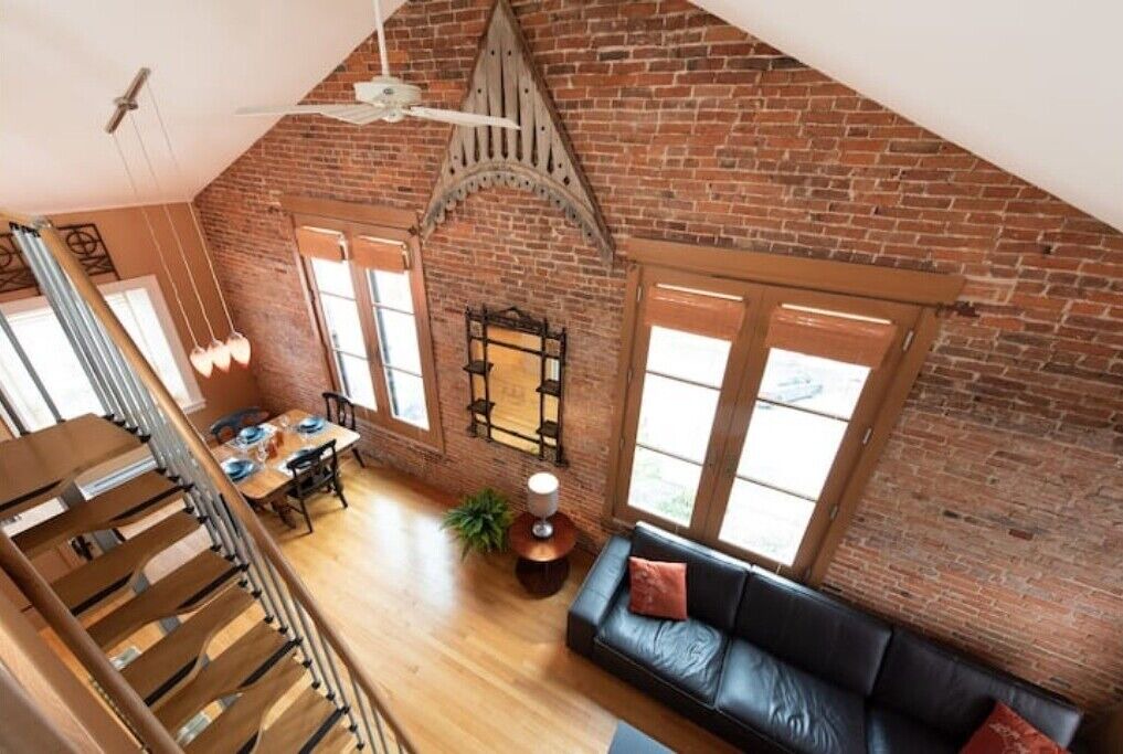 Photo of Livingroom in Kingston