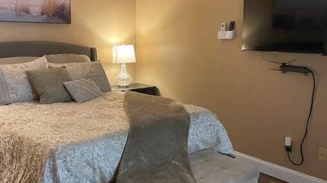 Photo of Bedroom in Woodridge