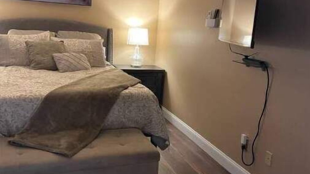 Photo of Bedroom in Woodridge