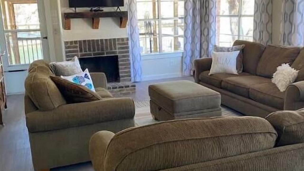 Photo of Livingroom in Granite Shoals