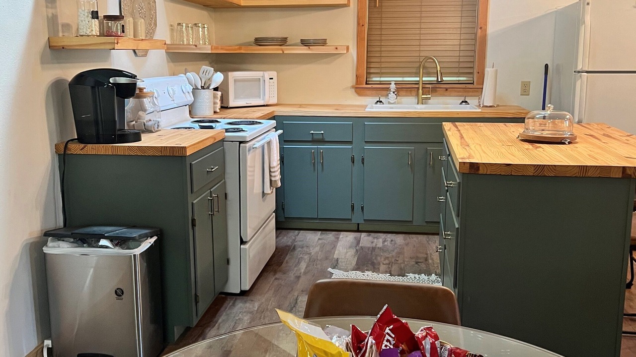 Photo of Kitchen in Center Ridge