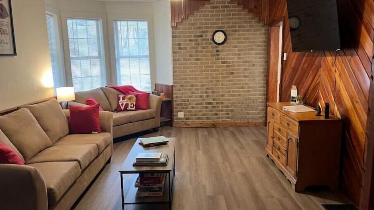 Photo of Livingroom in Leadsville