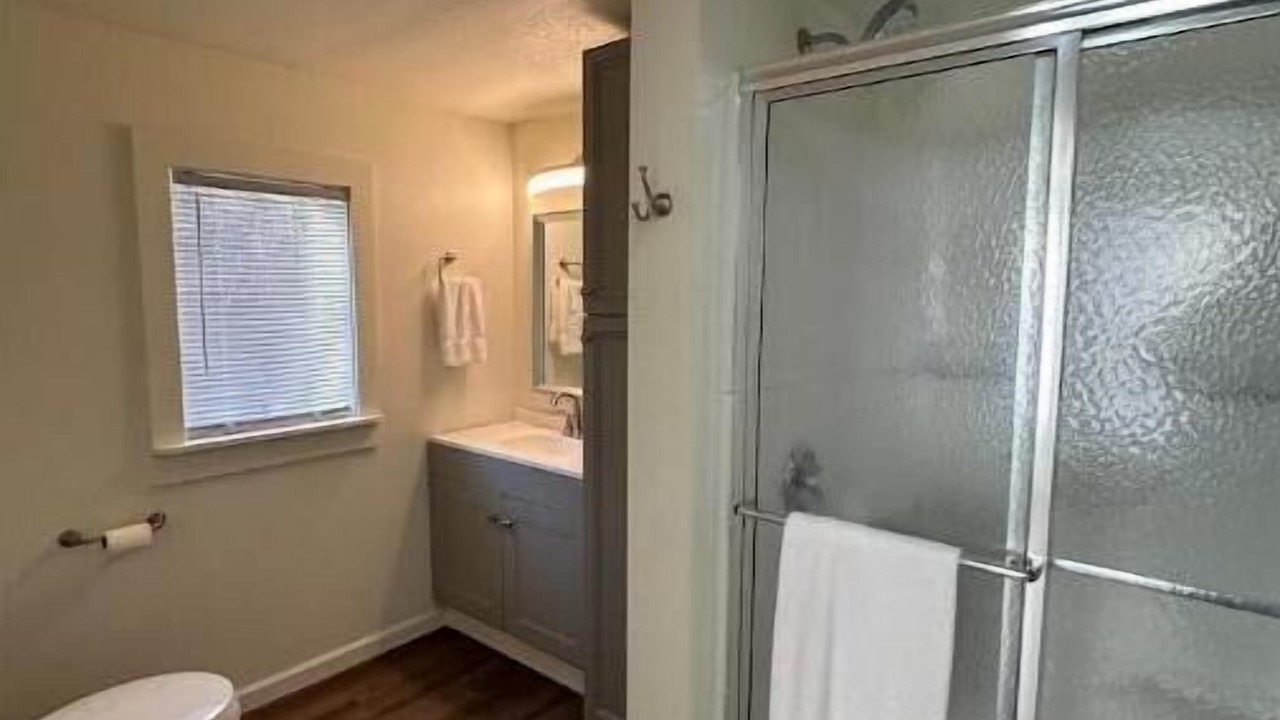 Photo of Bathroom in Leadsville