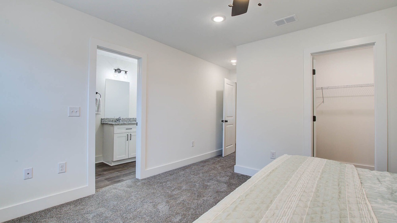 Photo of Bedroom in Hanahan