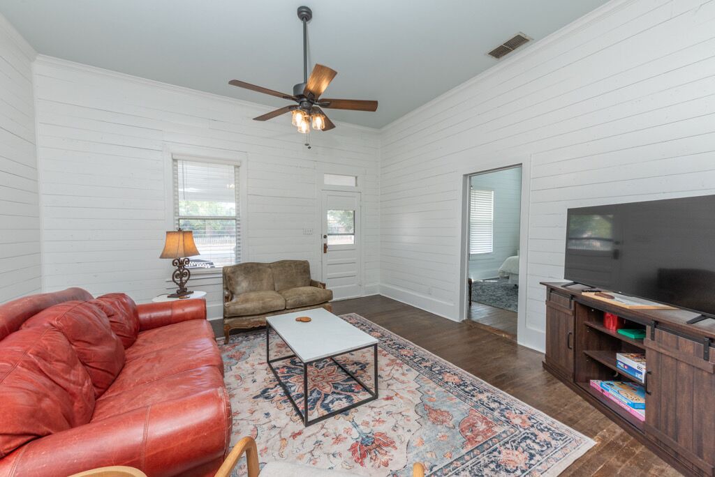 Photo of Livingroom in Luling