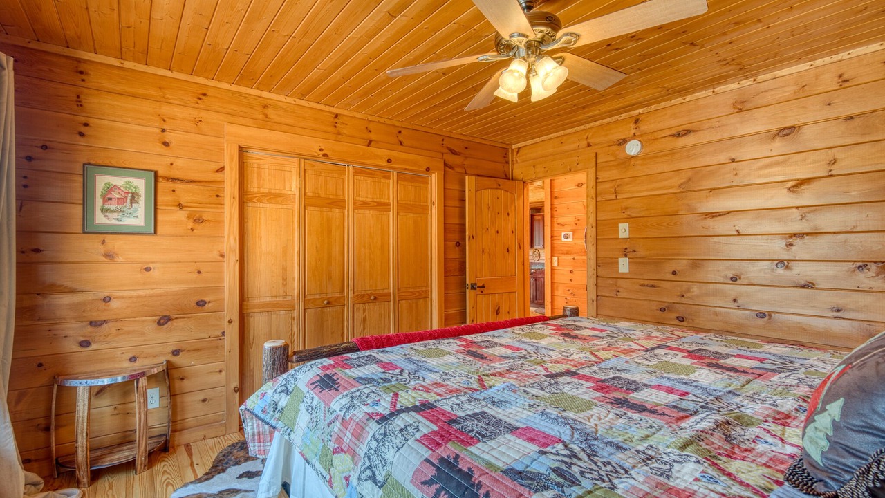 Photo of Bedroom in Mill Spring