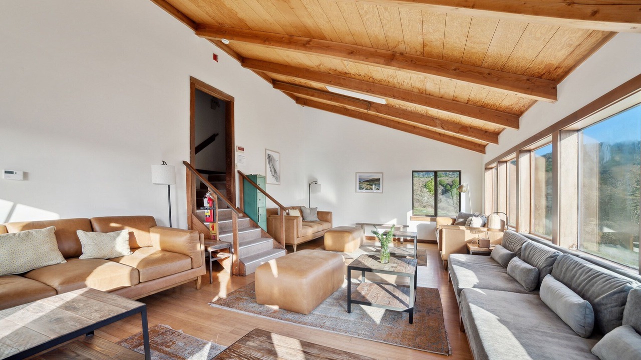 Photo of Livingroom in Point Reyes Station