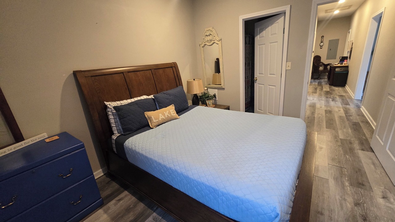 Photo of Bedroom in Higden