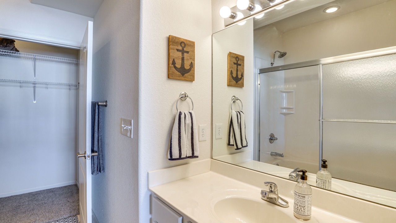 Photo of Bathroom in Lake Ozark