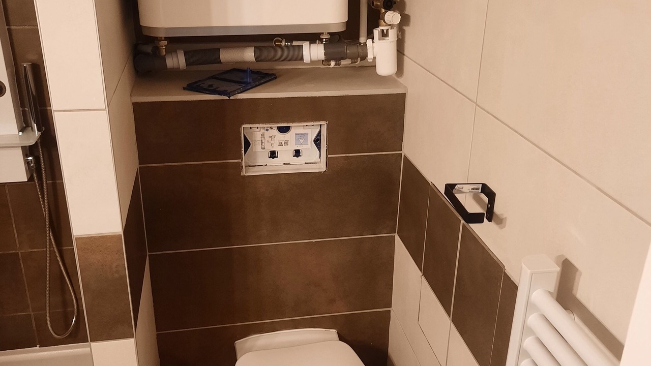 Photo of Bathroom in Etrembieres