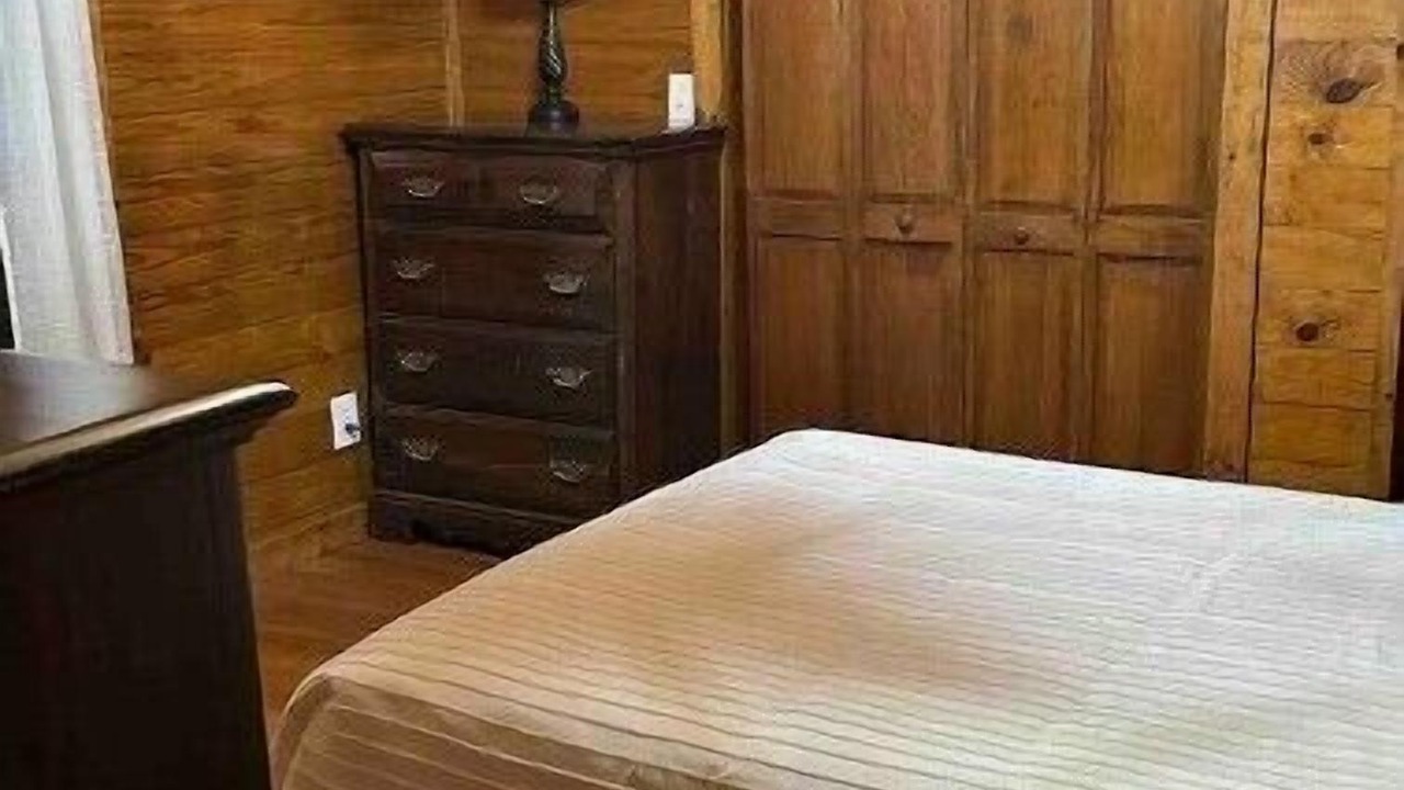 Photo of Bedroom in Bowdon Junction