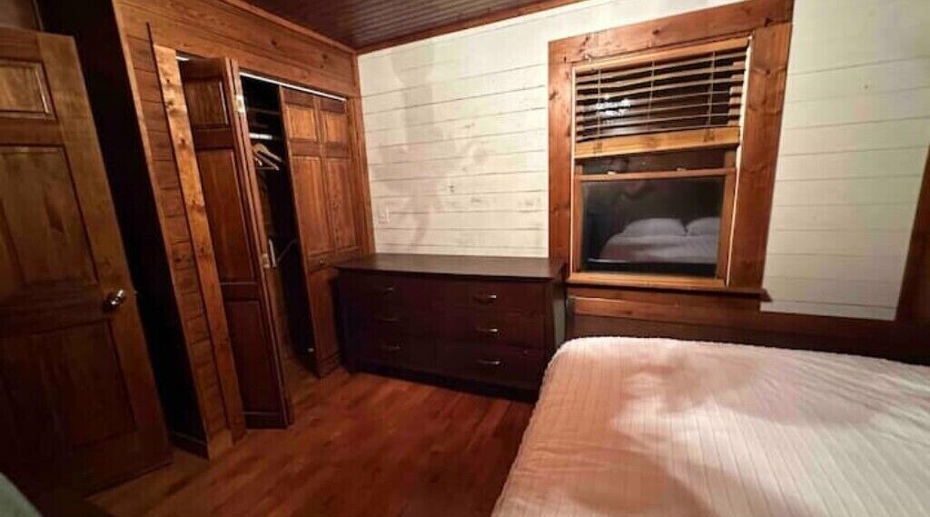 Photo of Bedroom in Bowdon Junction