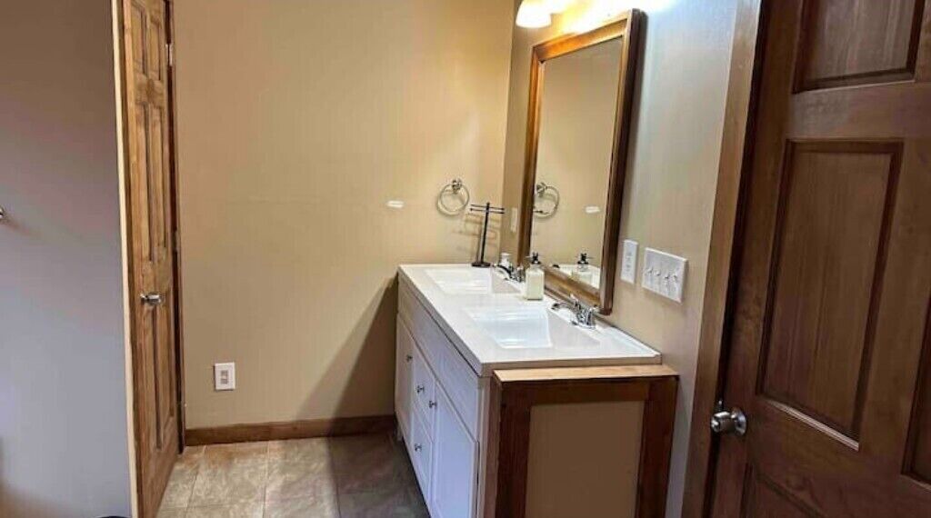 Photo of Bathroom in Bowdon Junction