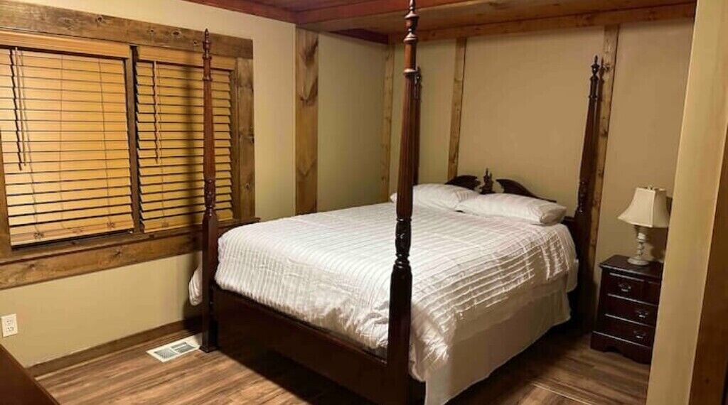 Photo of Bedroom in Bowdon Junction