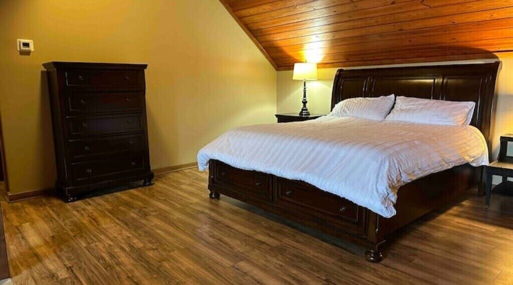 Photo of Bedroom in Bowdon Junction
