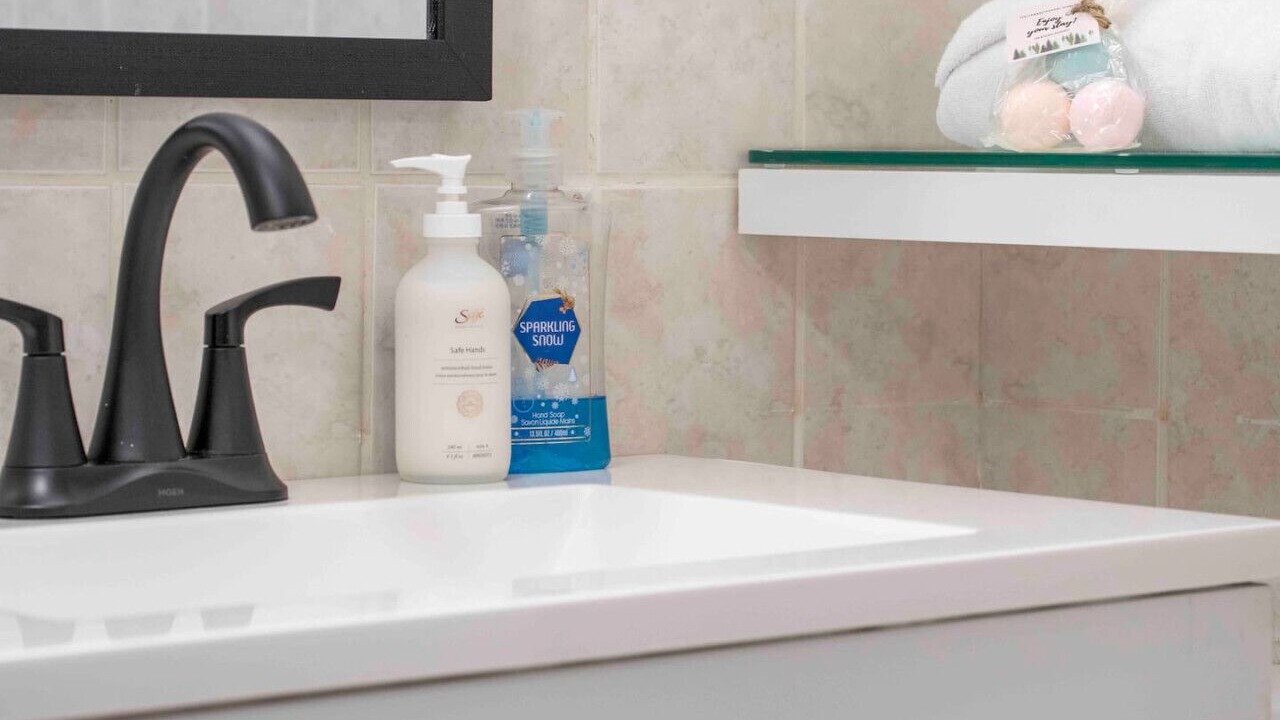 Photo of Bathroom in Balm Beach