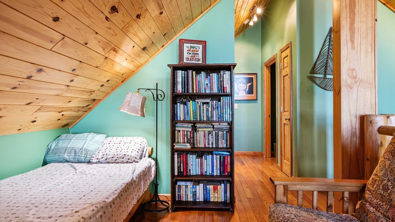 Photo of Bedroom in Cheboygan