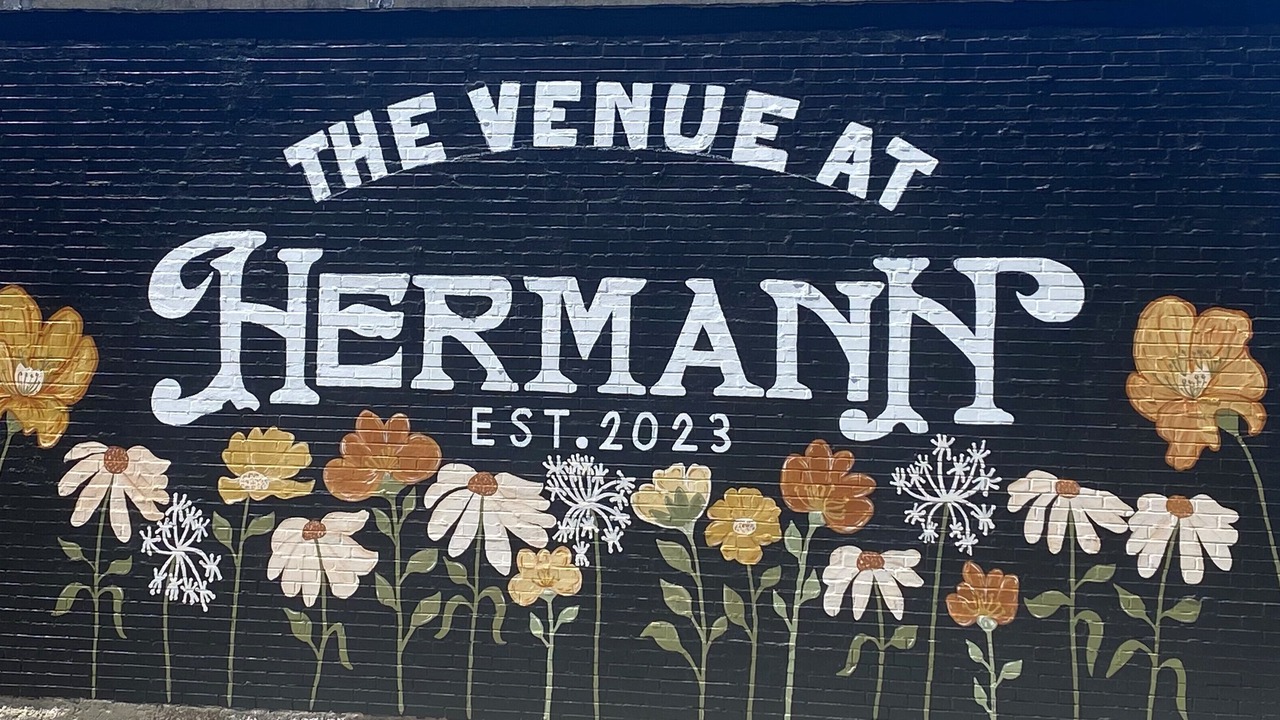 Photo of Others in Hermann