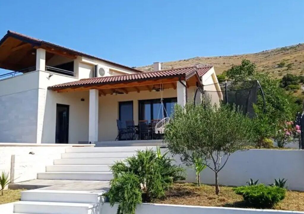 Photo of Outdoor in Grebastica