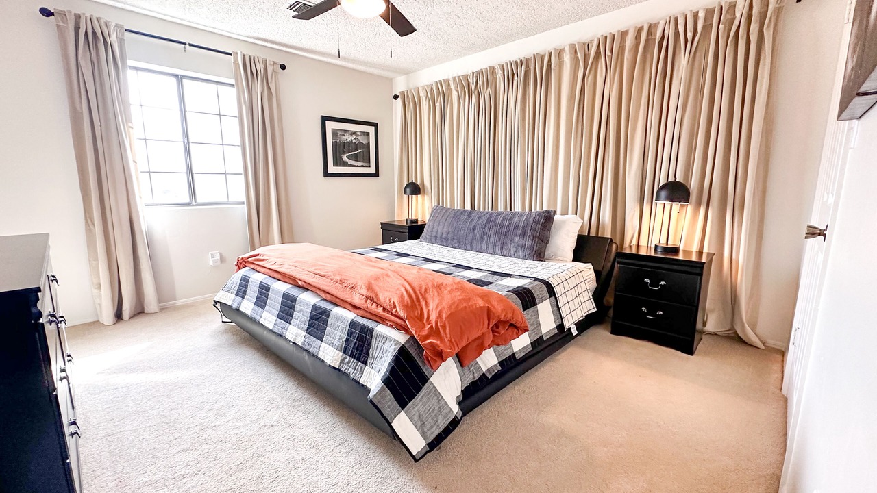 Photo of Bedroom in Golden Hills
