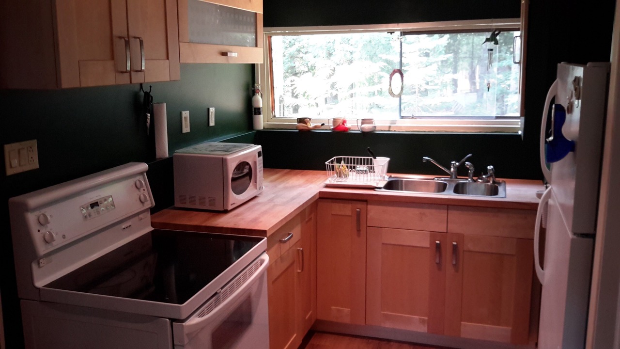 Photo of Kitchen in Lanark Highlands