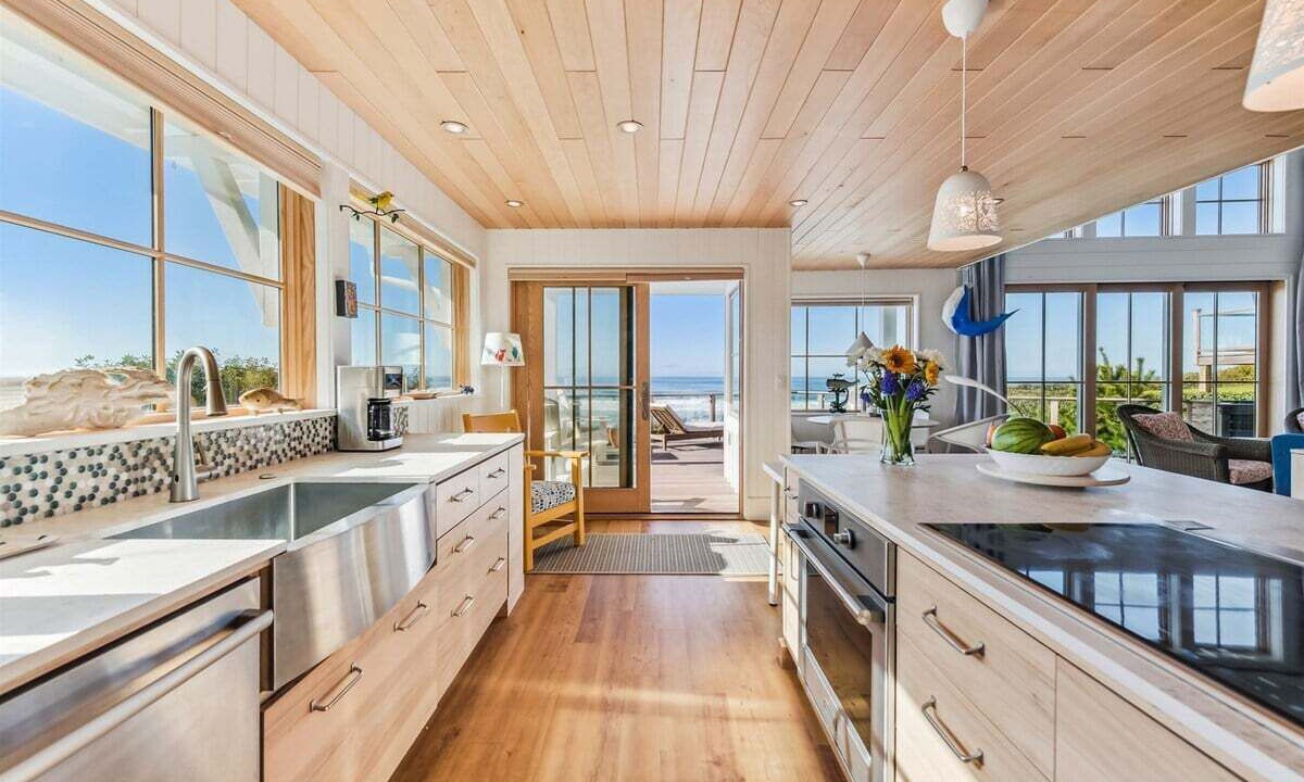 Photo of Others in Arch Cape