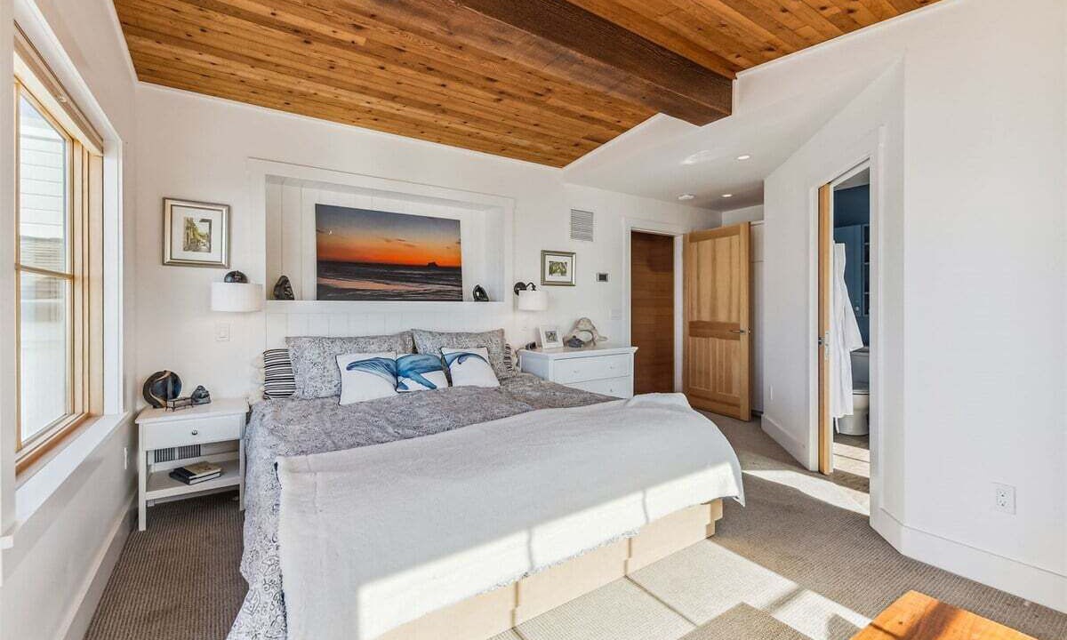 Photo of Others in Arch Cape