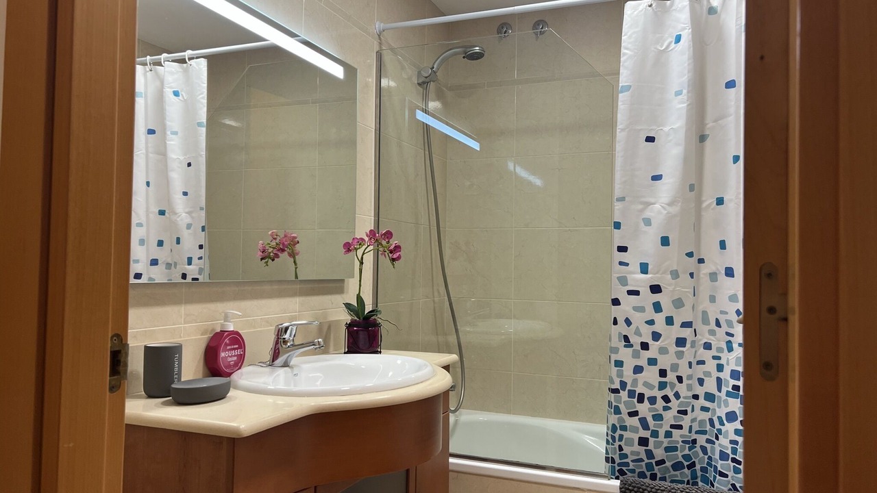 Photo of Bathroom in Cubelles