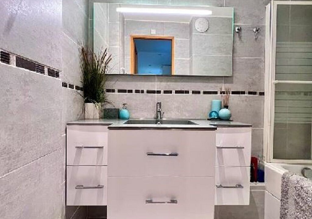 Photo of Bathroom in Malakoff
